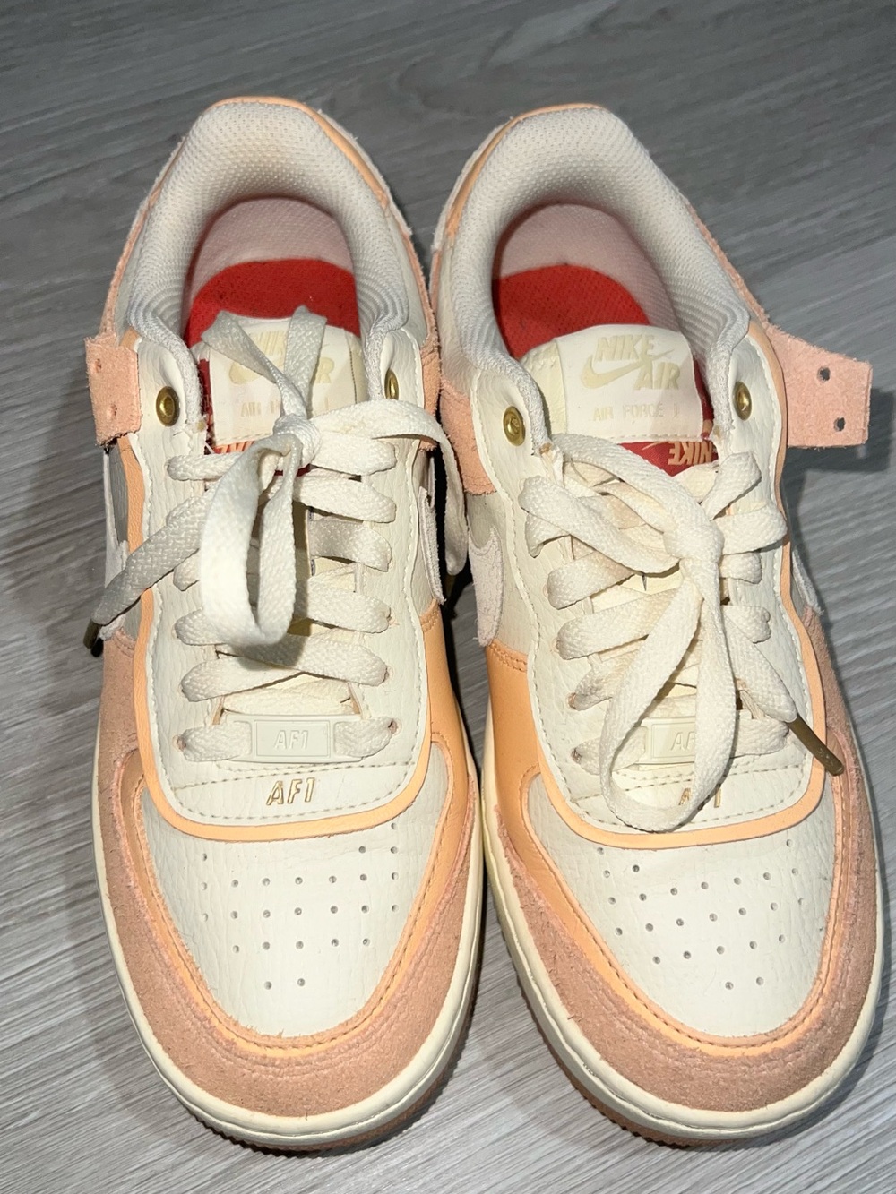 Nike Low Top Sneakers in Cream & Peach